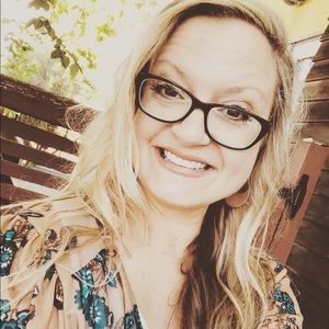 Meet your Posher, Valarie